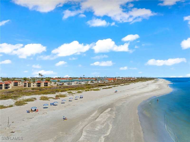 1 bedroom Condominium at 845 E Gulf Dr 212, Sanibel Moorings Condo, Sanibel — photo 1