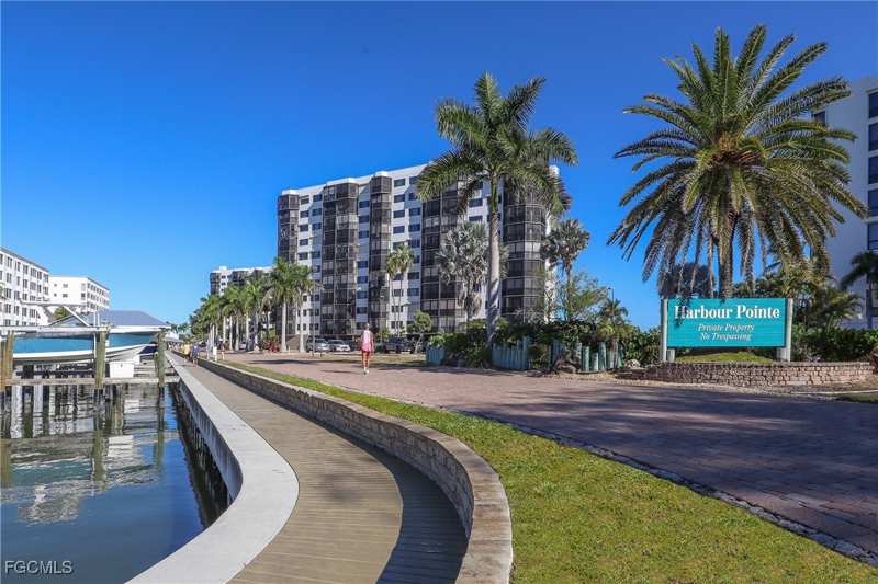 2 bedroom Condominium at 4265 Bay Beach Ln 524, Harbour Pointe Condo, Fort Myers Beach — photo 1