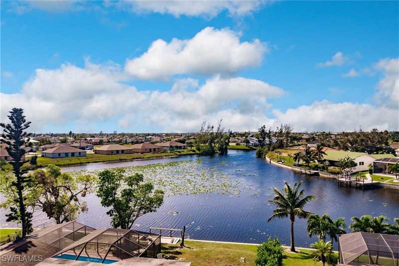 4 bedroom SingleFamilyResidence at 3042 SW 10th Pl, Cape Coral, Cape Coral — photo 1