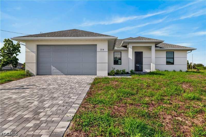 4 bedroom SingleFamilyResidence at 314 NW 20th Ter, Cape Coral, Cape Coral — photo 1