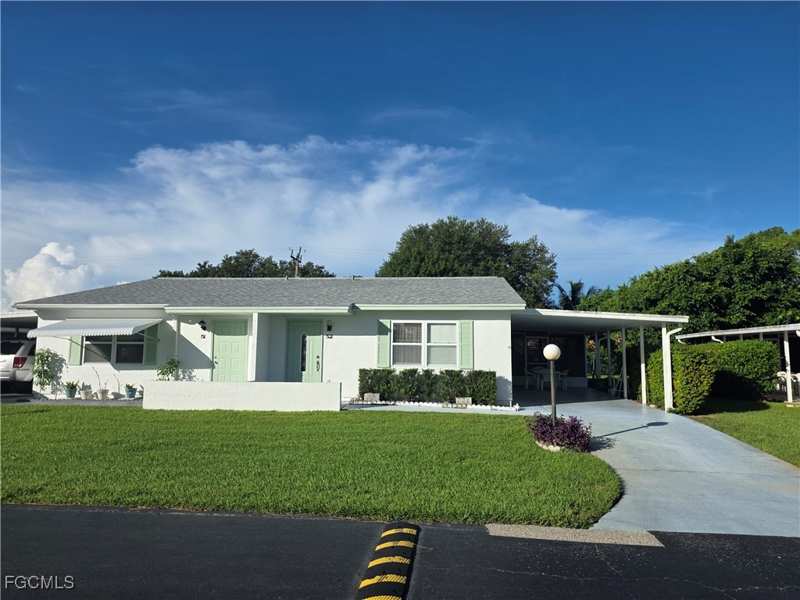 2 bedroom Attached at 52 Heath Aster Ln, Pinewood Condominium, Lehigh Acres — photo 1