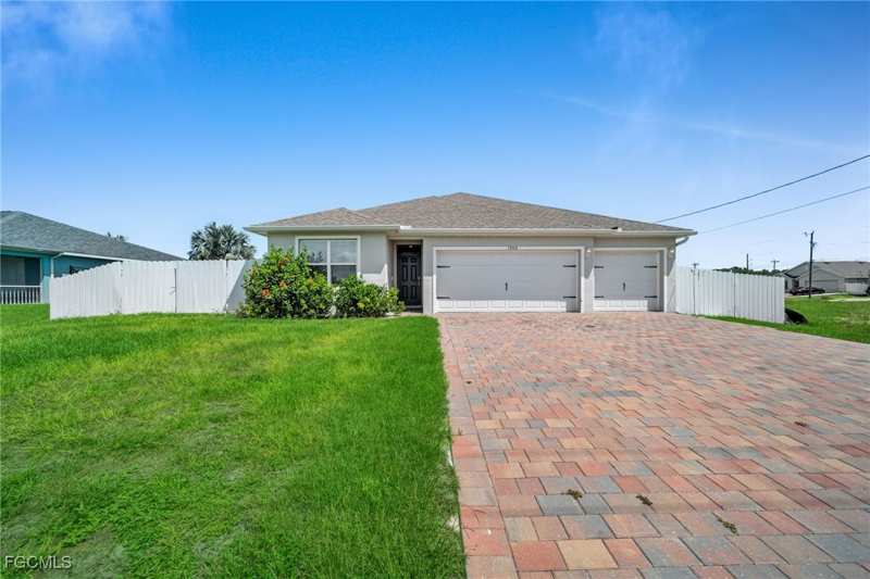 4 bedroom SingleFamilyResidence at 1905 NW 23rd St, Cape Coral, Cape Coral — photo 1