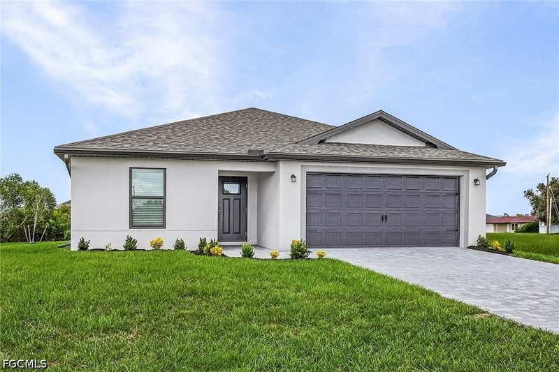 3 bedroom SingleFamilyResidence at 521 NW 23rd St, Cape Coral, Cape Coral — photo 1