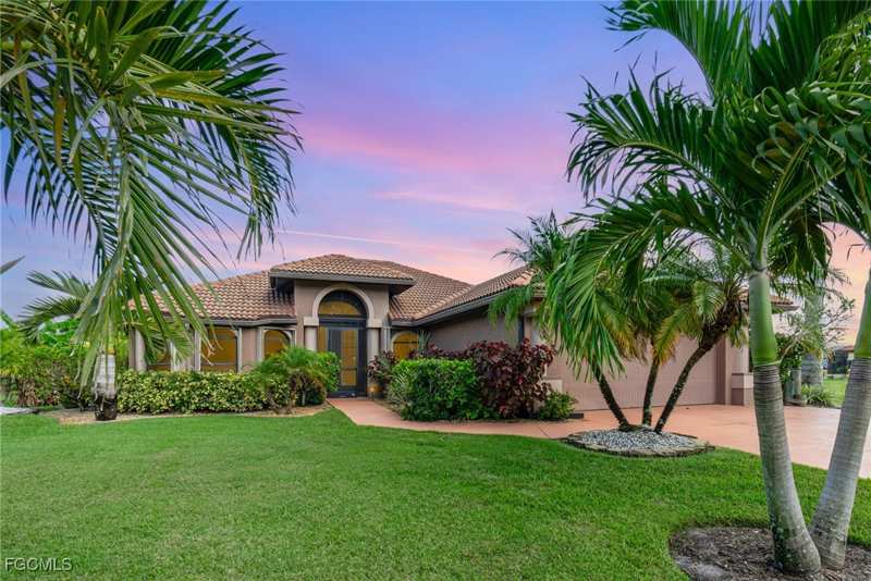 3 bedroom SingleFamilyResidence at 2239 Old Burnt Store Rd N, Cape Coral, Cape Coral — photo 1