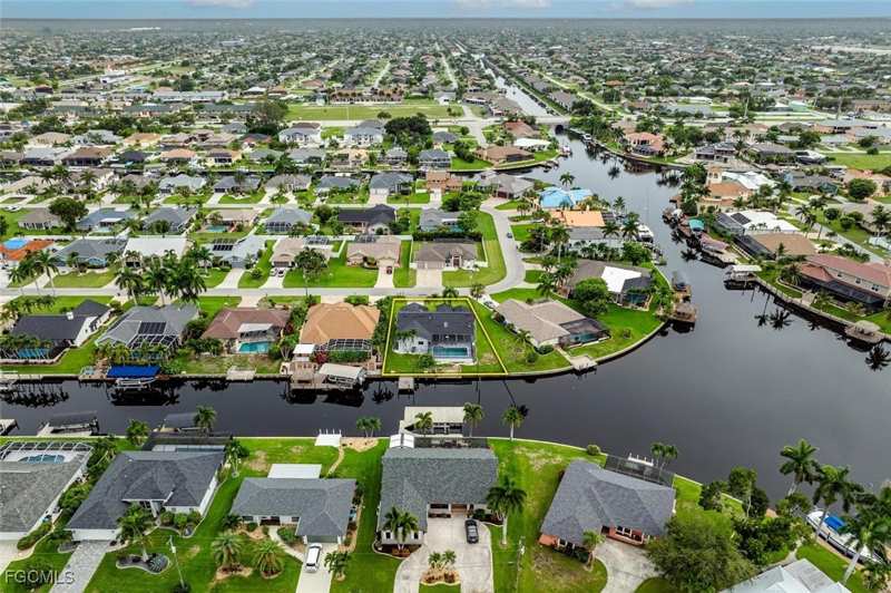 3 bedroom SingleFamilyResidence at 1404 SW 49th Ter, Cape Coral, Cape Coral — photo 1