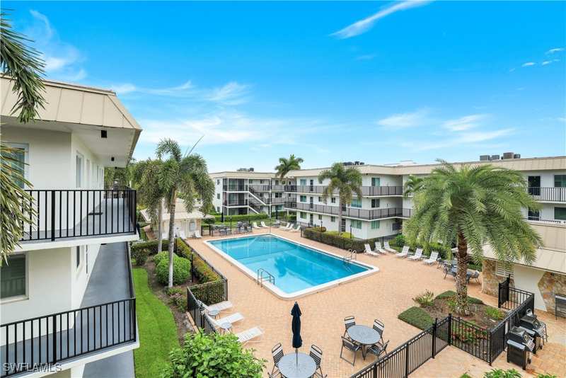 2 bedroom Condominium at 766 Central Ave 313, Central Garden, Naples — photo 1
