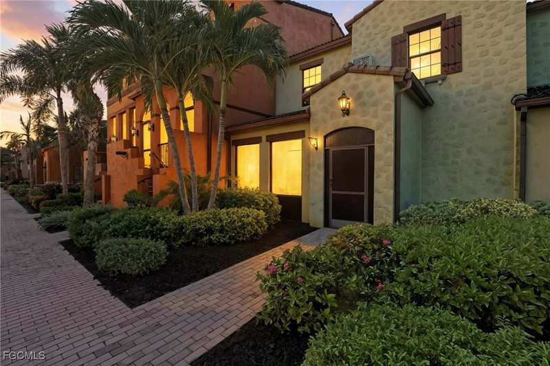 2 bedroom Townhouse at 11272 Paseo Grande Blvd 5703, Paseo, Fort Myers — photo 1