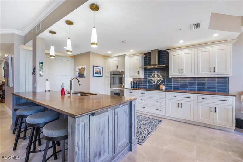 3 bedroom Condominium at 6081 Silver King Blvd 404, Tarpon Landings, Cape Coral — photo 1