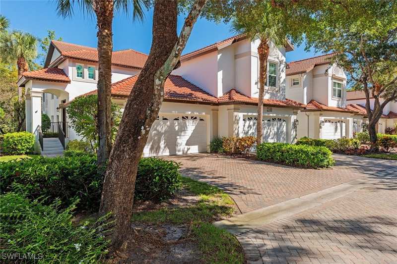 3 bedroom Condominium at 2540 Talon Ct 503, The Colony At Hawksridge, Naples — photo 1