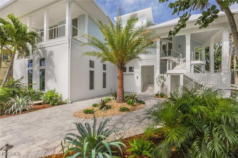 3 bedroom SingleFamilyResidence at 941 South Seas Plantation Rd, South Seas Plantation Resort, Captiva — photo 1