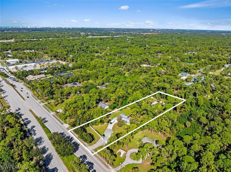 5 bedroom SingleFamilyResidence at 5731 Golden Gate Pkwy, Golden Gate Estates, Naples — photo 1
