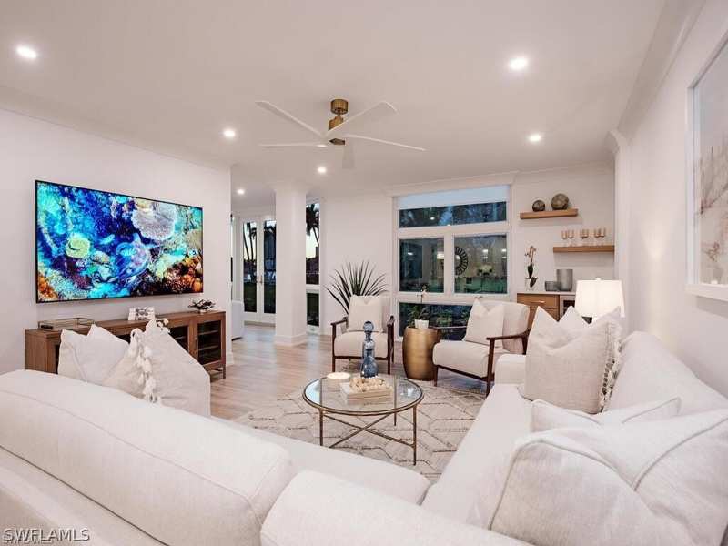 3 bedroom Condominium at 400 Park Shore Dr 102, Colony Gardens, Naples — photo 1