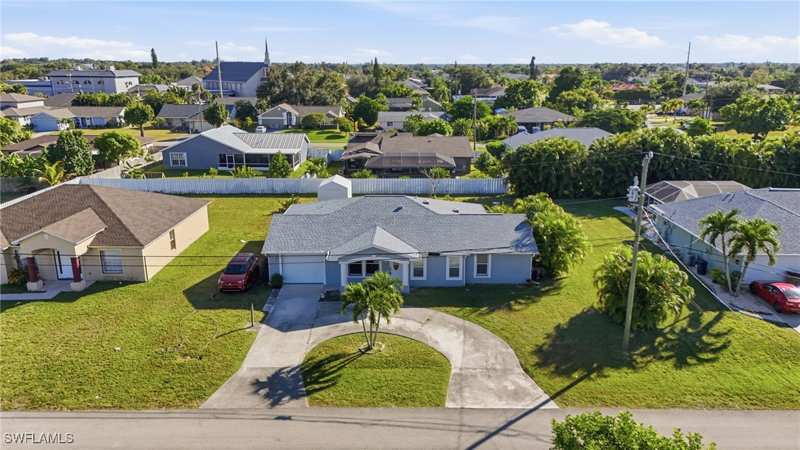 3 bedroom SingleFamilyResidence at 2108 NE 1st St, Cape Coral, Cape Coral — photo 1