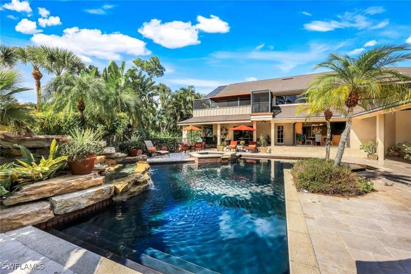 6 bedroom SingleFamilyResidence at 15620 Kinross Cir, Fiddlesticks Country Club, Fort Myers — photo 1