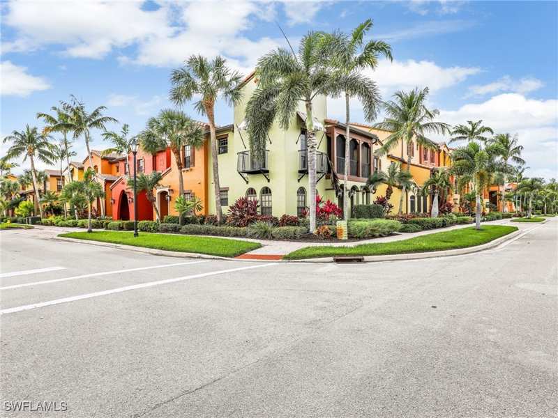 2 bedroom Condominium at 8067 Bibiana Way 505, Paseo, Fort Myers — photo 1