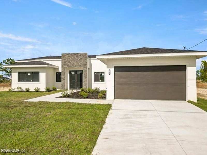 3 bedroom SingleFamilyResidence at 1709 NE 41st St, Cape Coral, Cape Coral — photo 1