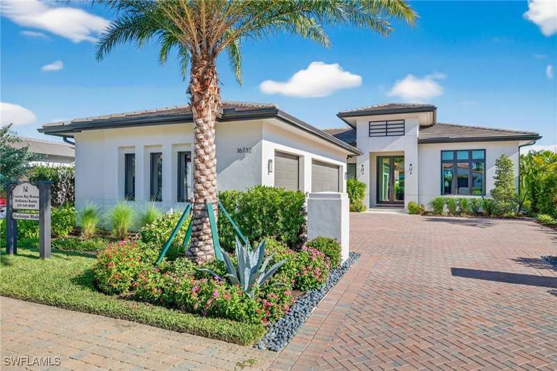 4 bedroom SingleFamilyResidence at 16732 Lucarno Way N, Lucarno, Naples — photo 1