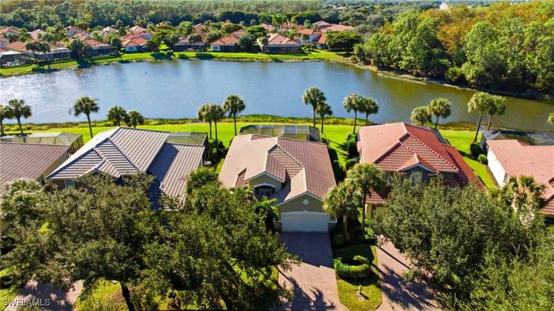 3 bedroom SingleFamilyResidence at 22140 Long Leaf Trail Dr, Longleaf, Estero — photo 1