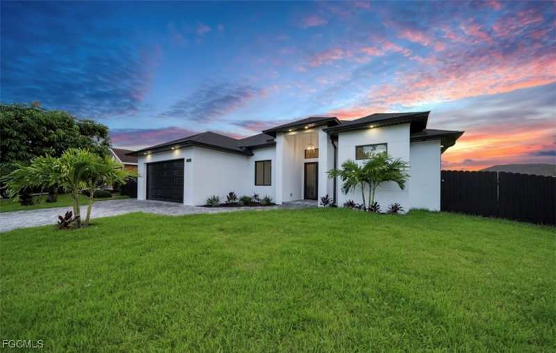 4 bedroom SingleFamilyResidence at 518 NW 1st Ln, Cape Coral, Cape Coral — photo 1