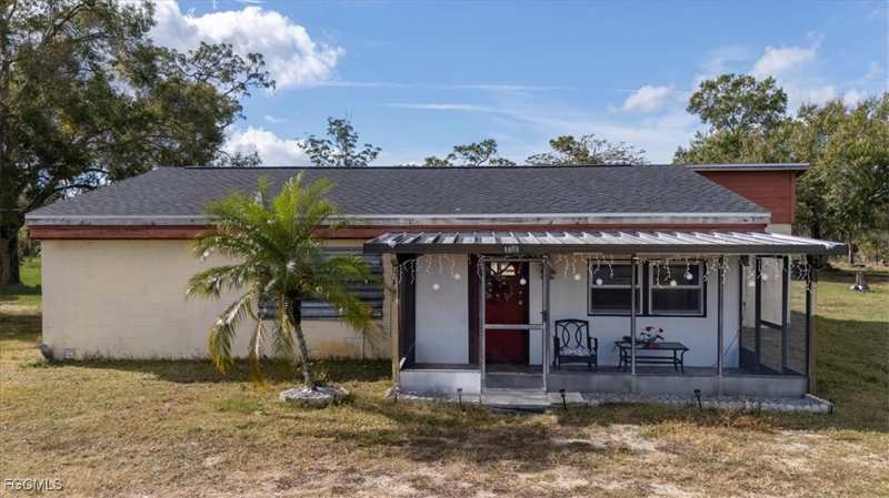 2 bedroom SingleFamilyResidence at 2099 Summerall Rd, Muse, Labelle — photo 1