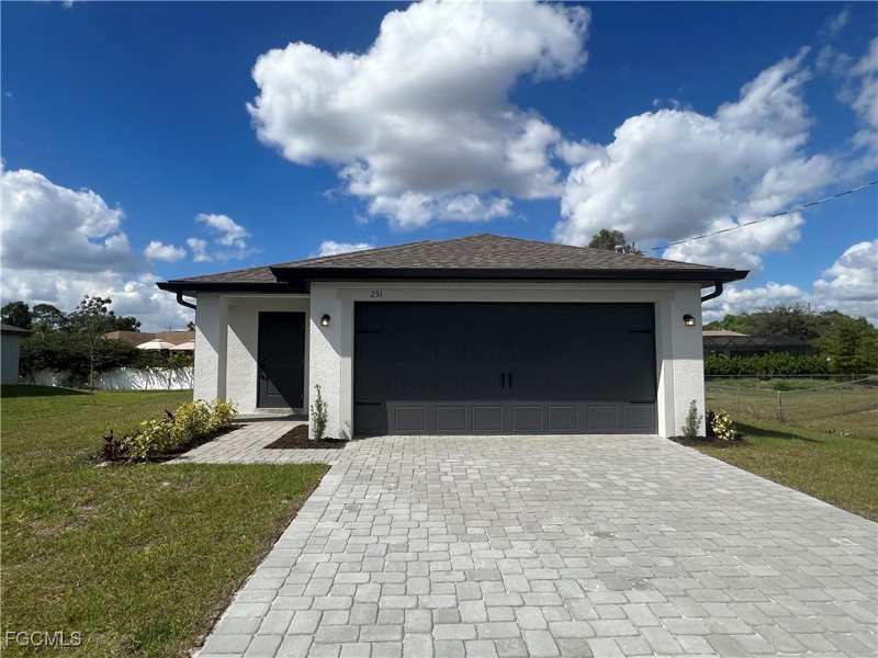 3 bedroom SingleFamilyResidence at 134 Zobora Cir, Mirror Lakes, Fort Myers — photo 1