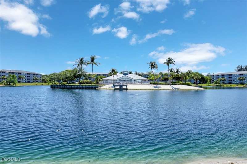 2 bedroom Condominium at 16625 Lake Circle Dr 518, Heritage Pointe, Fort Myers — photo 1