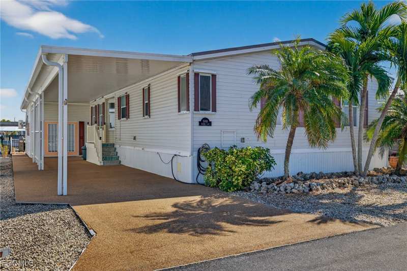 2 bedroom ManufacturedHome at 3088 Skipper Ln, Cherry Estates, St James City — photo 1