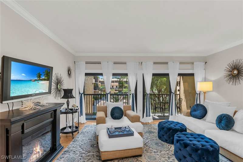 2 bedroom Townhouse at 1100 Swallow Ave A106, Town House Square, Marco Island — photo 1