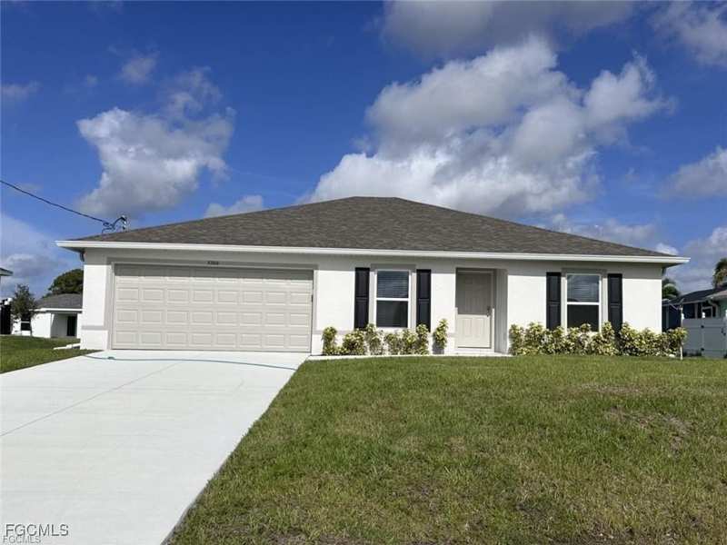 3 bedroom SingleFamilyResidence at 3206 NE 14th Pl, Cape Coral, Cape Coral — photo 1