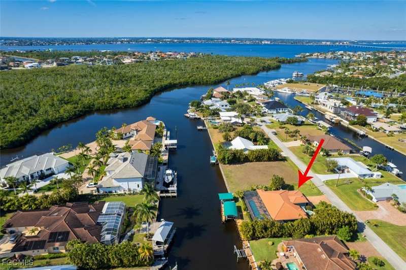 3 bedroom SingleFamilyResidence at 130 Montrose Dr, Deep Lagoon Estates, Fort Myers — photo 1