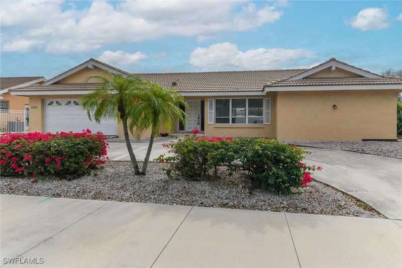 3 bedroom SingleFamilyResidence at 1321 N Collier Blvd, Marco Beach, Marco Island — photo 1