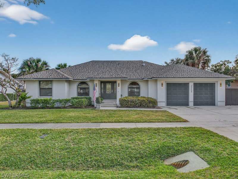 3 bedroom SingleFamilyResidence at 2264 Outrigger Ln, River Reach, Naples — photo 1
