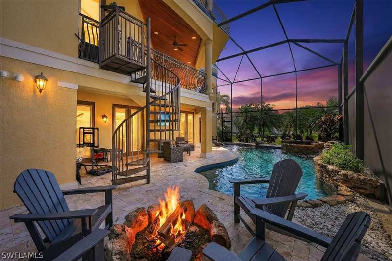 6 bedroom SingleFamilyResidence at 4806 Regal Dr, Imperial Shores, Bonita Springs — photo 1