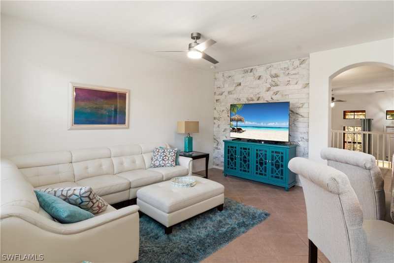 3 bedroom Townhouse at 8993 Cambria Cir 1907, Ole, Naples — photo 1