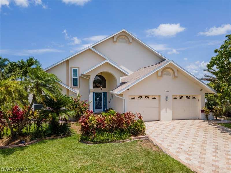 3 bedroom SingleFamilyResidence at 1234 SE 13th Ave, Cape Coral, Cape Coral — photo 1