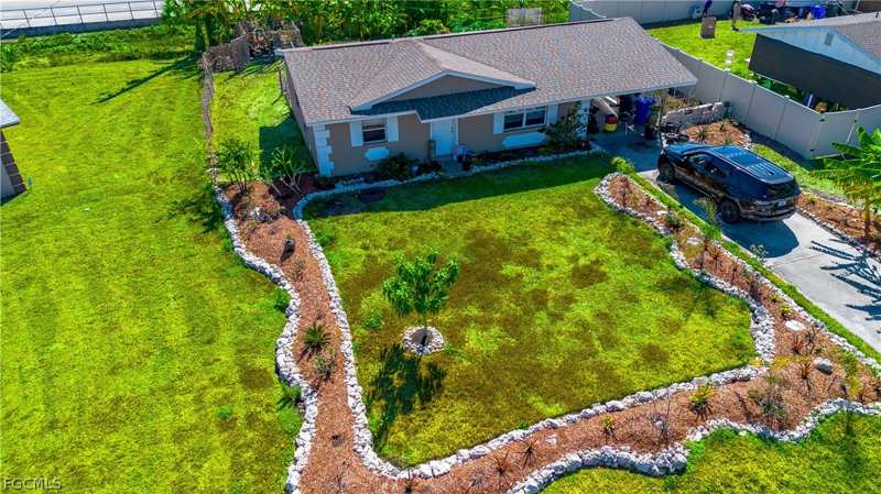 3 bedroom SingleFamilyResidence at 3807 Highland Ave, Fort Myers, Fort Myers — photo 1