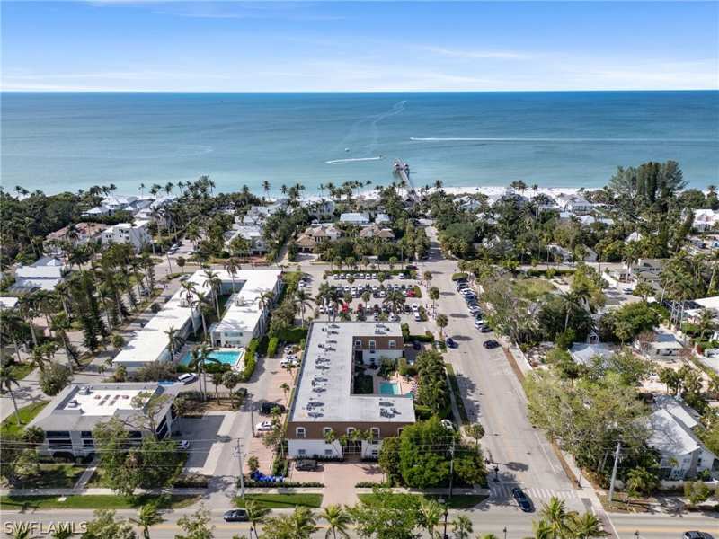 2 bedroom Condominium at 1222 Gordon Dr 2, Pierre Club, Naples — photo 1