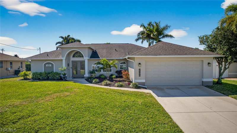 3 bedroom SingleFamilyResidence at 2506 SW 38th St, Cape Coral, Cape Coral — photo 1