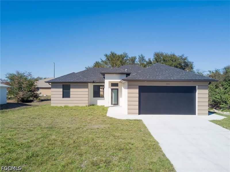 3 bedroom SingleFamilyResidence at 3010 2nd St SW, Lehigh Acres, Lehigh Acres — photo 1