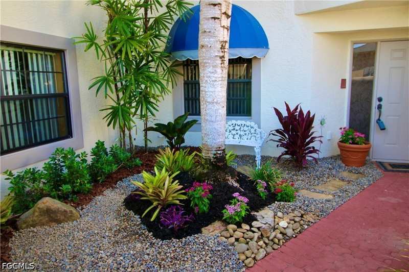 2 bedroom Condominium at 9641 Halyards Ct 12, Isles Of Caloosa Yacht + Racquet Club, Fort Myers — photo 1