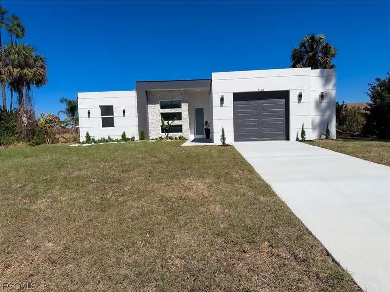 3 bedroom SingleFamilyResidence at 3106 Myra Ln, Port Labelle, Labelle — photo 1