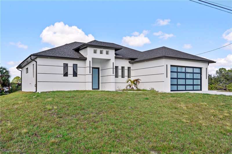 3 bedroom SingleFamilyResidence at 912 Bell Blvd S, Lehigh Acres, Lehigh Acres — photo 1