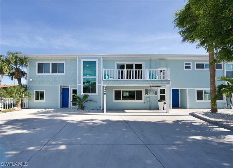 6 bedroom SingleFamilyResidence at 5440 Palmetto St, Gulf Heights, Fort Myers Beach — photo 1