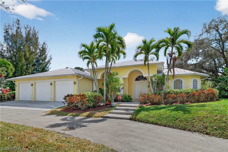 4 bedroom SingleFamilyResidence at 6416 Mark Ln, Fort Myers, Fort Myers — photo 1