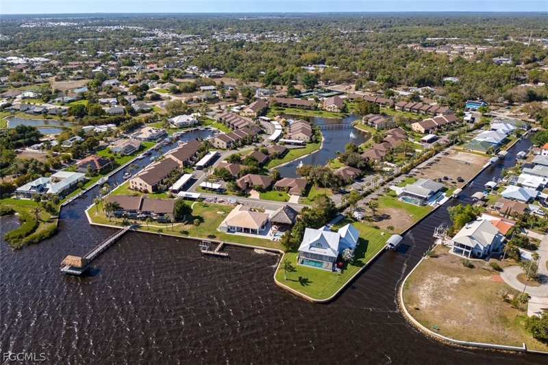 2 bedroom Condominium at 15448 Admiralty Cir 9, Admiralty Yacht & Racquet Club, North Fort Myers — photo 1