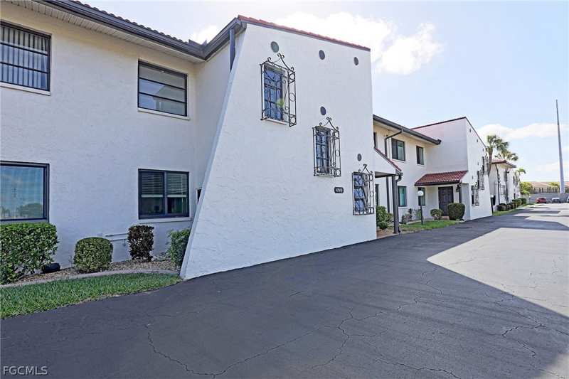 2 bedroom Condominium at 4711 Santa Barbara Blvd 4, Santa Barbara Condo, Cape Coral — photo 1