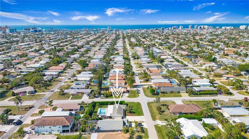3 bedroom SingleFamilyResidence at 800 100th Ave N, Naples Park, Naples — photo 1