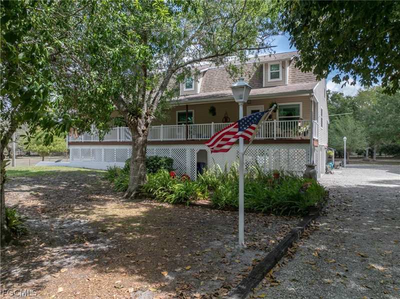 4 bedroom SingleFamilyResidence at 19180 Four Wheel Dr, North Fort Myers, North Fort Myers — photo 1
