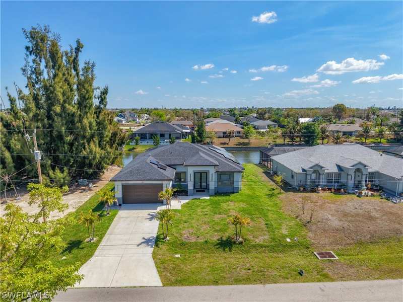 4 bedroom SingleFamilyResidence at 427 NW 7th Ave, Cape Coral, Cape Coral — photo 1