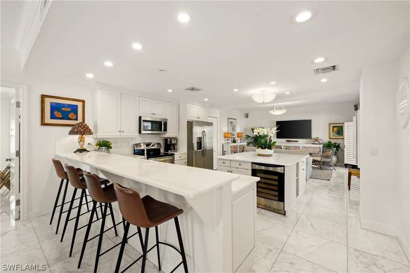 3 bedroom Condominium at 292 14th Ave S A, Pettit Square, Naples — photo 1
